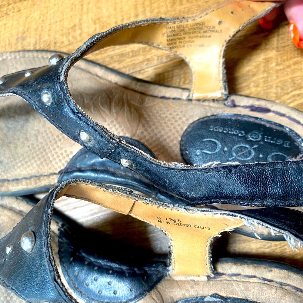 B.O.C. Studded Vegan Leather Floral Man Made Footbed Adjustable Strap Grip 6 7 8 - Picture 2 of 5